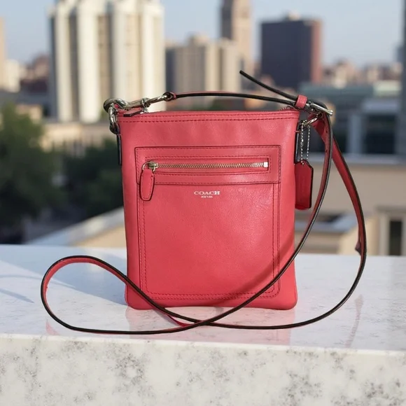 Authentic Coach Coral Leather Legacy Swingpack Crossbody Bag! COA - Picture 1 of 10